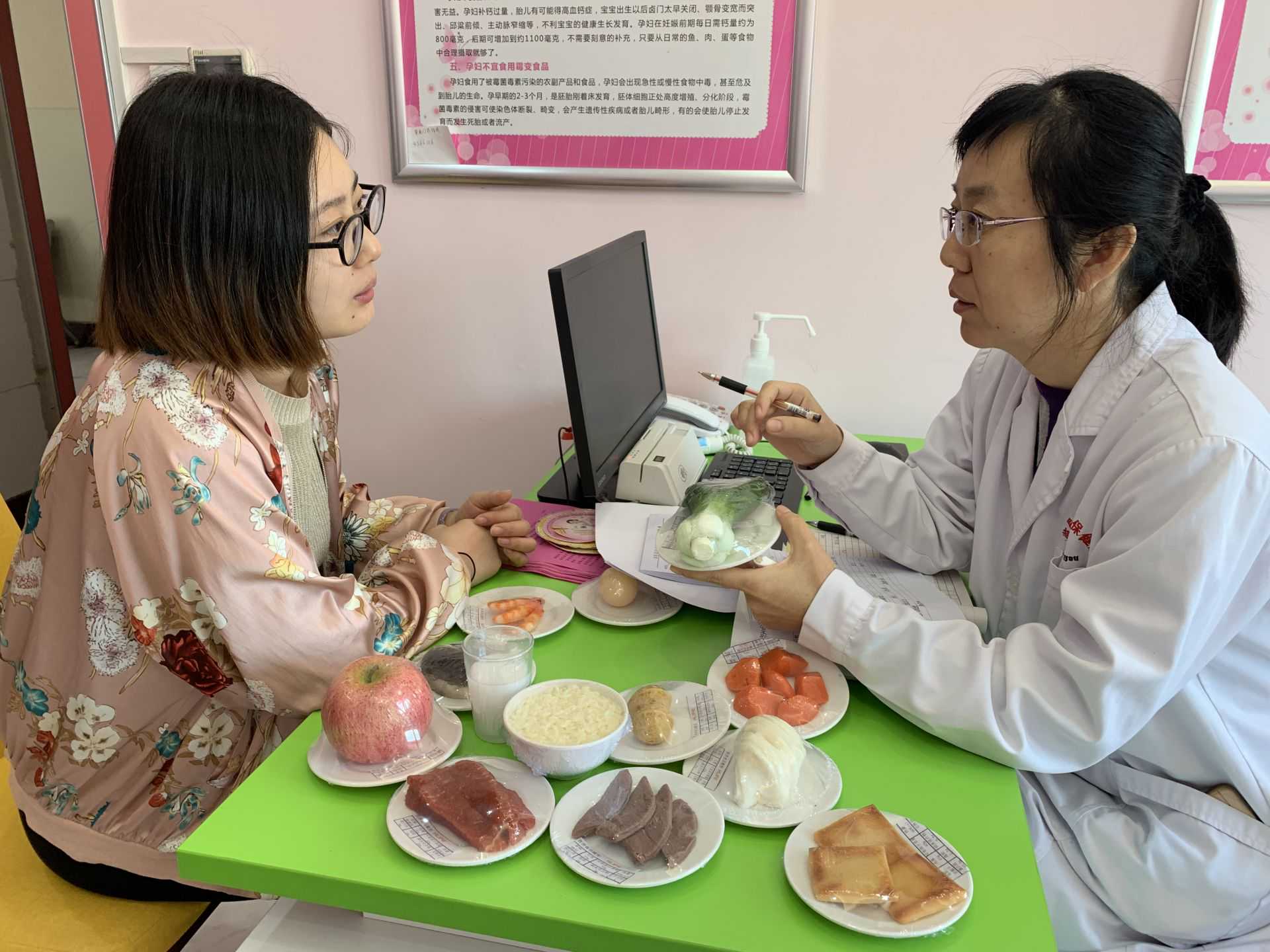 2024湖北供卵试管婴儿医院排名，附试管助孕成功率参考？